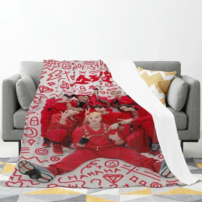 Kpop S-Stray K-Kids Rock STAR Fans Gift Summer Blanket Thin Blanket Comforter Flannel Soft throw Blankets Warm Home@0￥