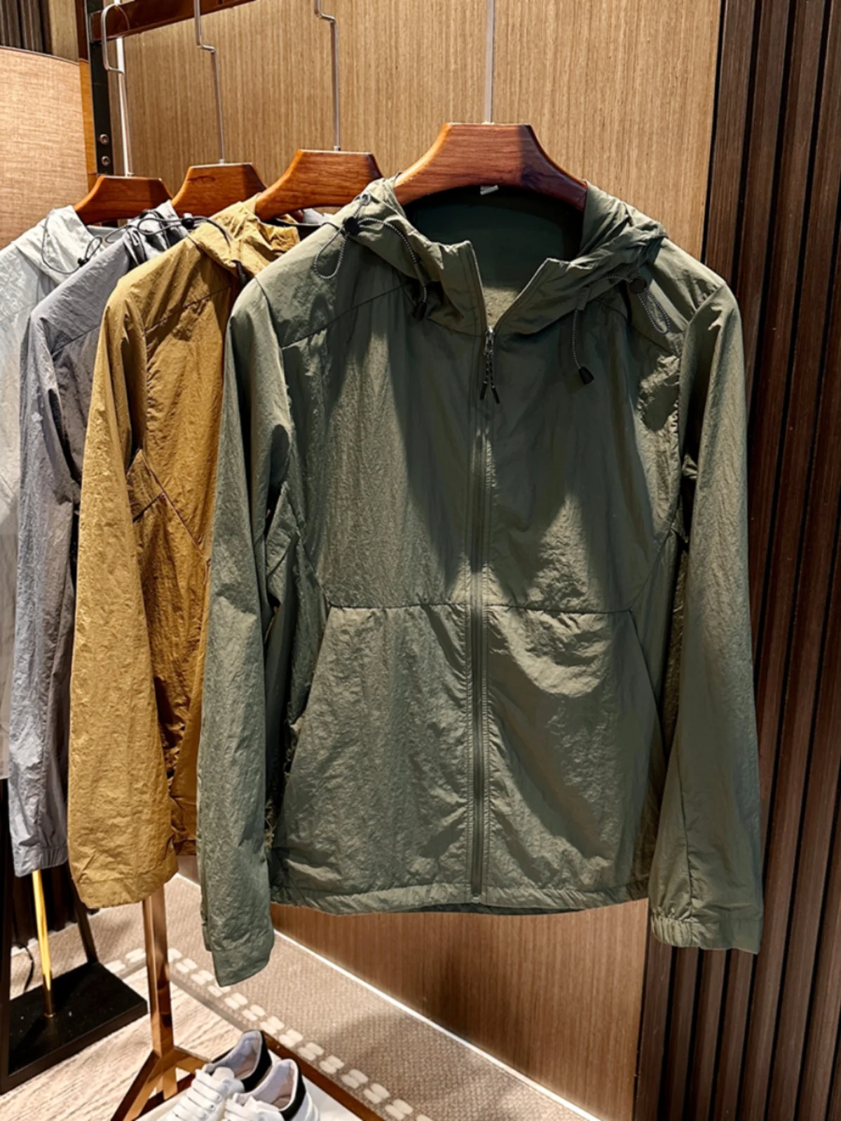 

Outdoor Leisure Cool Tech Jaet Men's Loose Thin Hooded Casual Faion Urban Sle Breathable Polyester Nylon Cosite Fiber