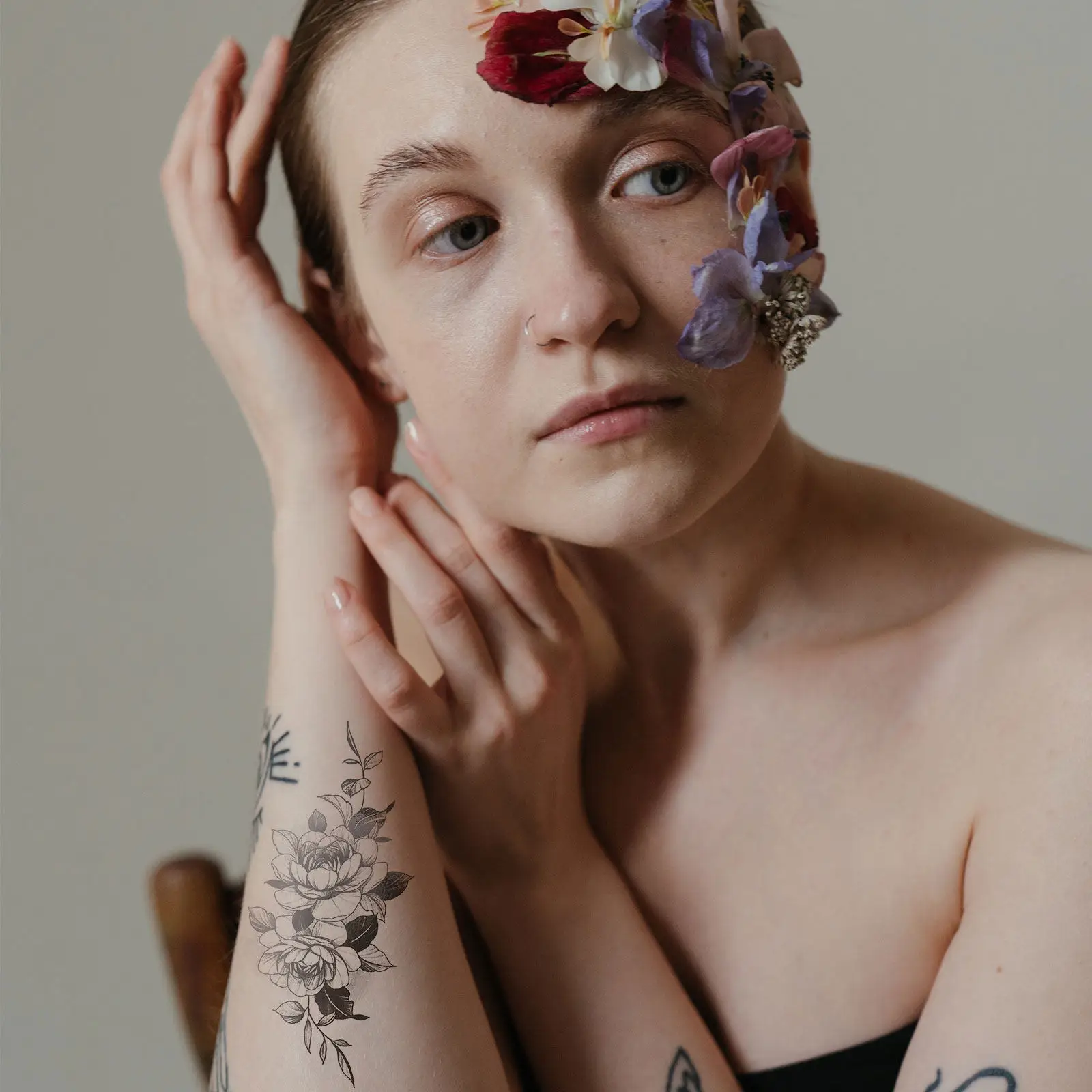 

20 шт. временных татуировок-наклеек: нежные, водостойкие, уникальные узоры-скетчи для взрослых