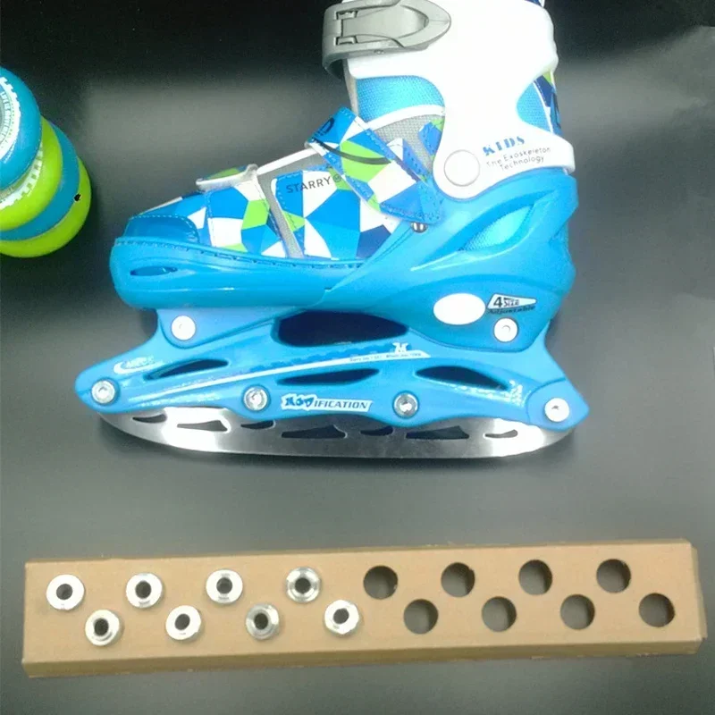 شفرات هوكي الجليد مع شفرات هوكي الجليد قابلة للتبديل للبالغين والأطفال زلاجات دوارة من الفولاذ المقاوم للصدأ ملحقات التزلج على الجليد