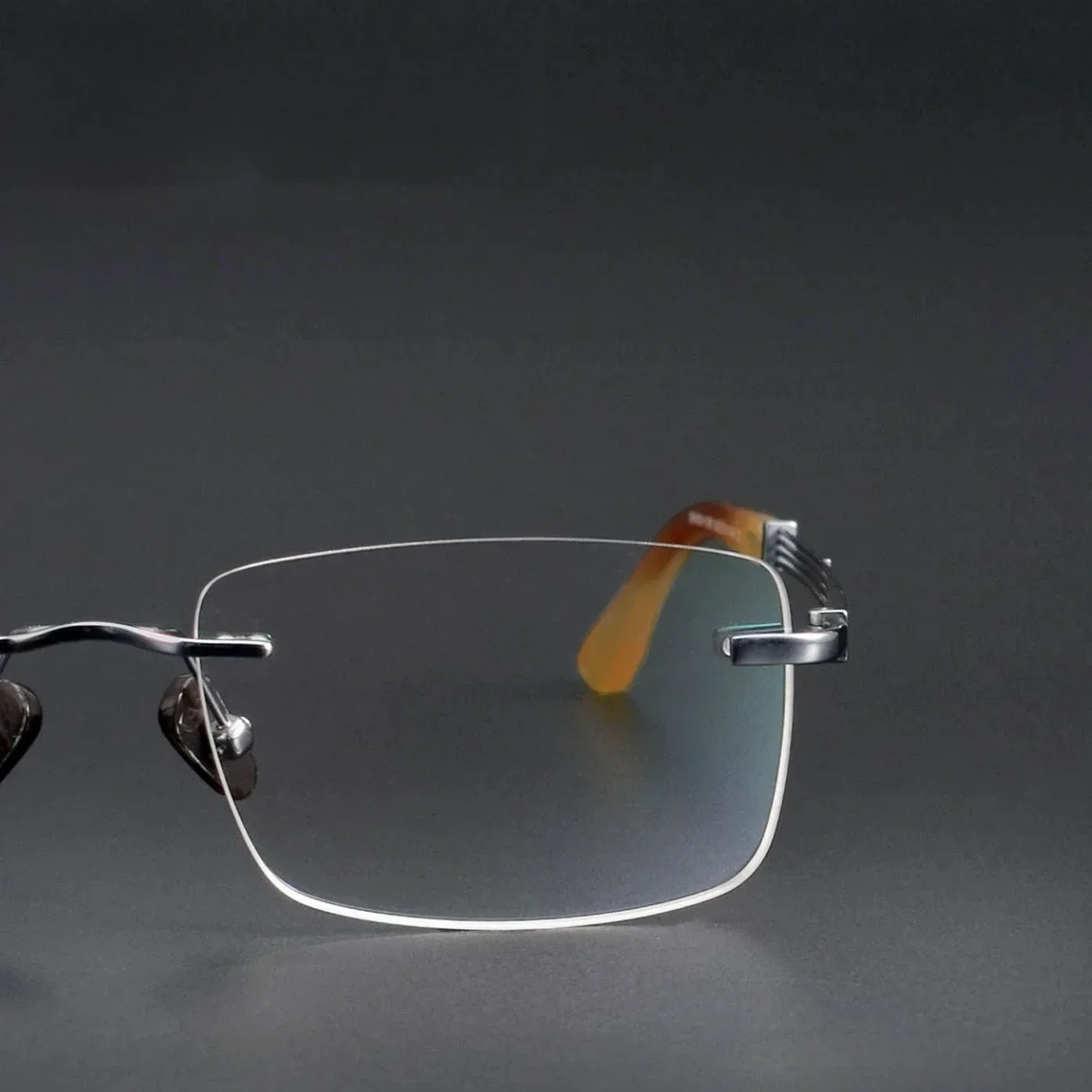XUKA  Optical Prescription Glasses LightweightMen's Pure Titanium Ox Horn Frame High-End Rimless Spectacles for Gentlemen