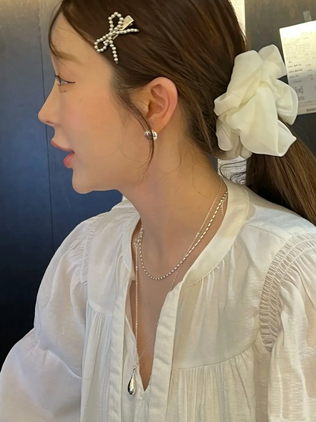 فستان صيفي جميل على الطراز الكوري عصري مع وشاحات للنساء فستان أبيض الحب الأول الجميل تنورة الأميرة بأكمام طويلة