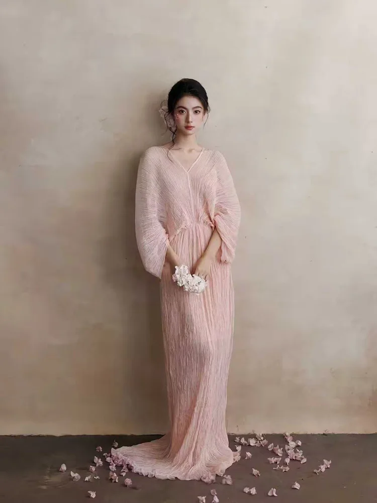 

Pink Dress Studio Art Photo Atmosphere Sensation Gentle Style Female Model Clothing New Chinese Style Soft Wind Teenage Girl