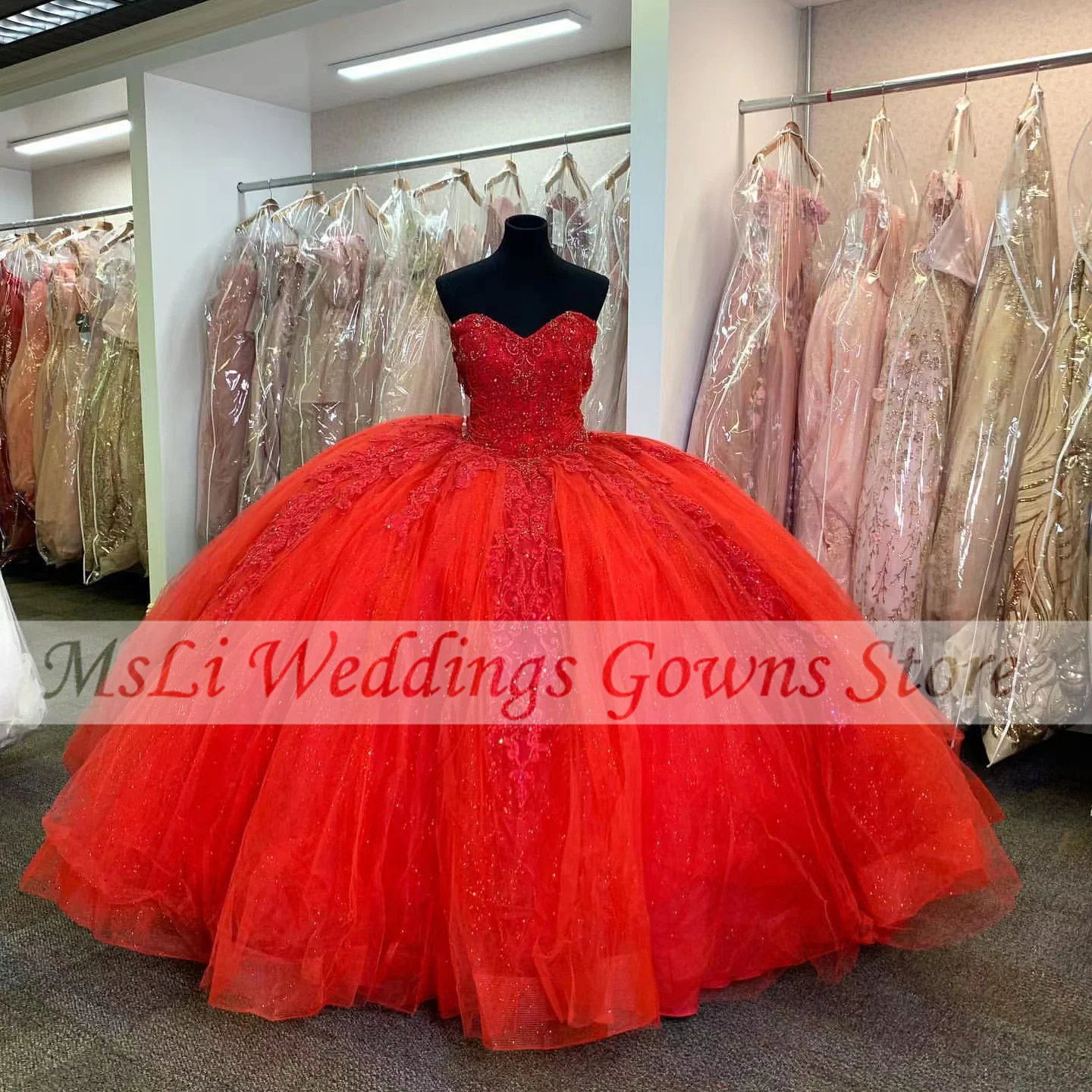 فساتين Quinceanera حمراء للبنات 16 مطرزة بالخرز زين بدون حمالات الأميرة الكرة فساتين Vestido De XV Anos ثوب مخصص