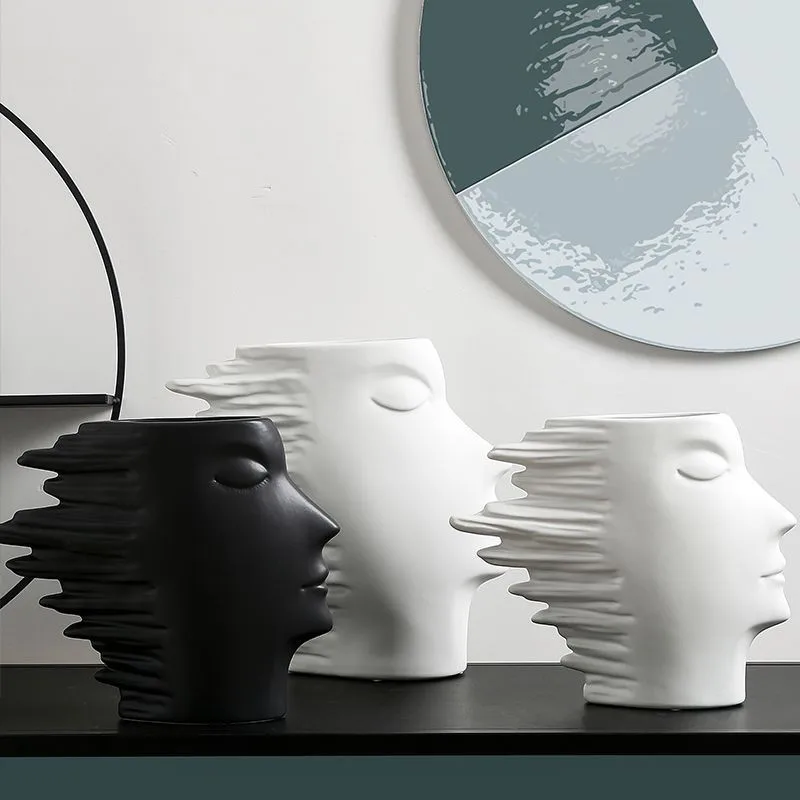 

2026 Modern Artistic Abstract Face Ceramic Vase Black White Gradient Sculpture Design Desktop Flower Pot For Home Office Decor