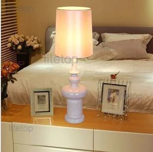 Современная настольная лампа из смолы De La Espada King, настольный светильник для спальни, гостиной, кабинета, отеля, проекта, виллы, проект освещения