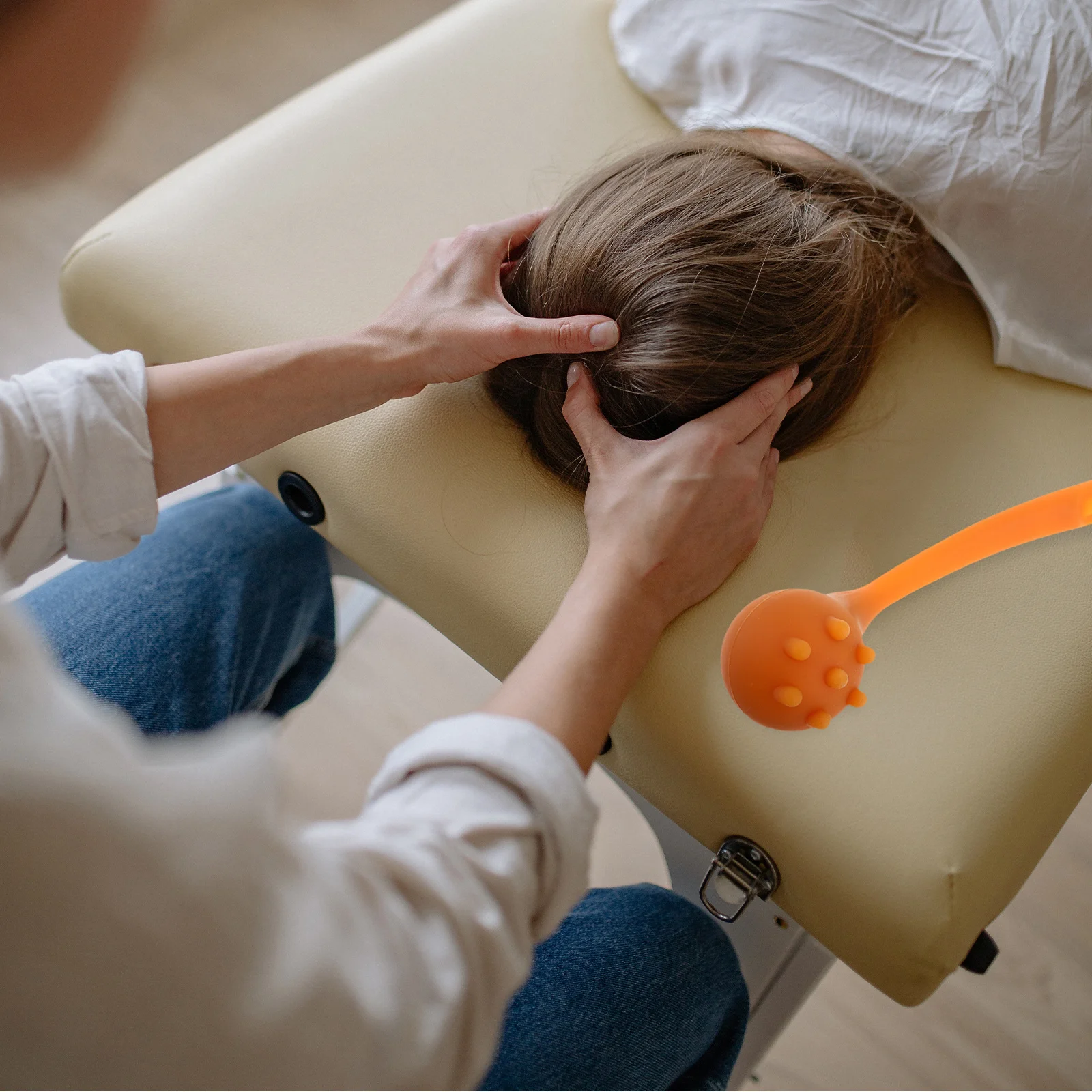 

Manual Massage Hammer Silicone Handheld Back Neck Massager Ergonomic Handle Portable Meridian Stimulation Muscle Relaxation Tool