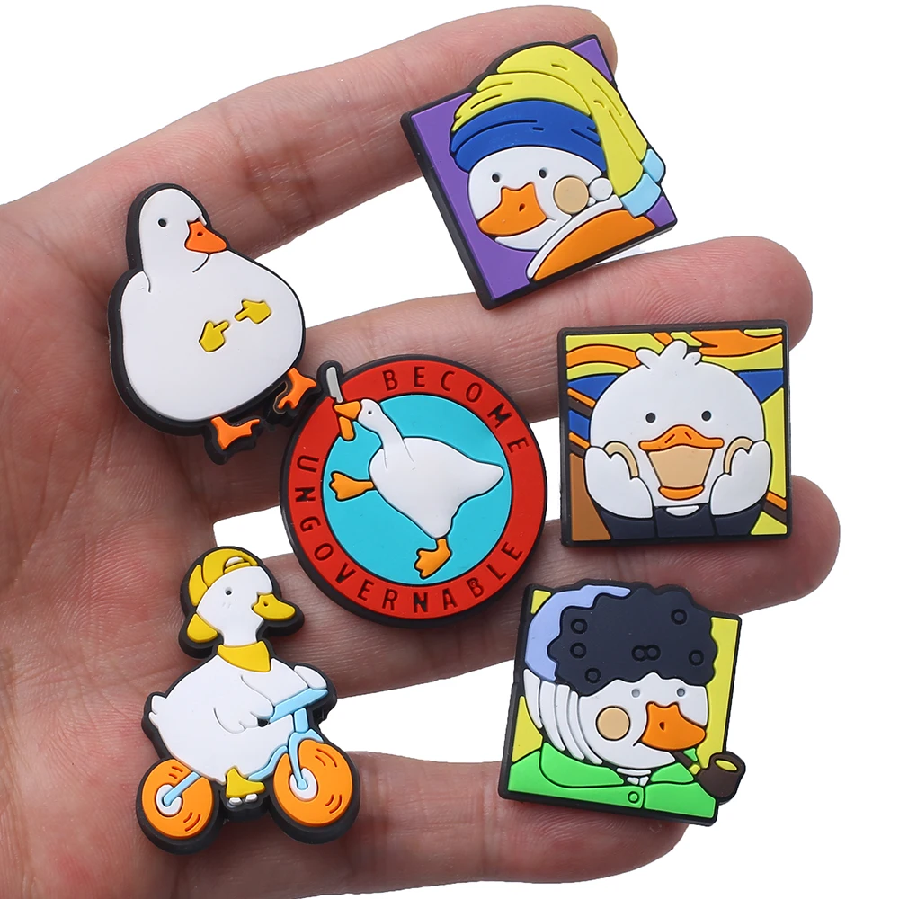 1pcs Cute Duck animal series Shoe Charms Accessories Children Shoe Decorations Fit Wristband Classic Clog Charms Party Present