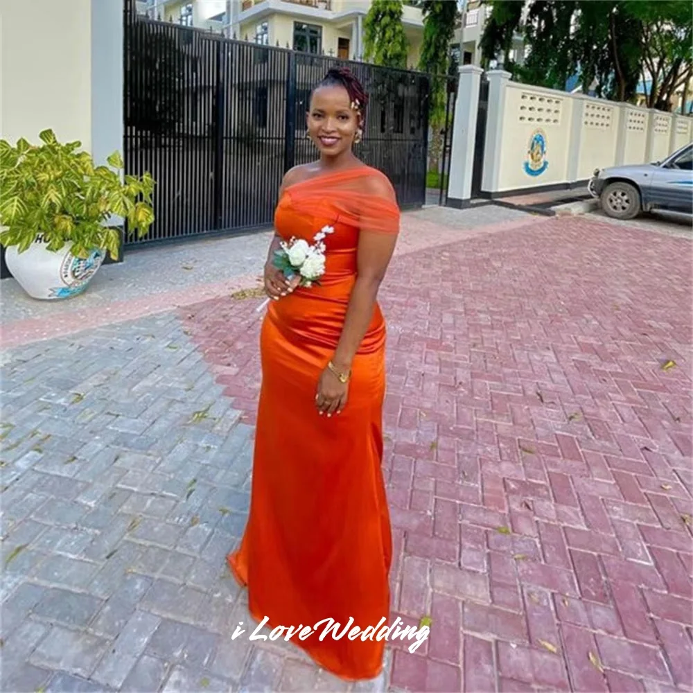 Orange One Shoulder Bridesband Dresses 2025 Satin Sleeveless Mermaid Floor-Length Sweep Train Wedding Party Dresses Customized