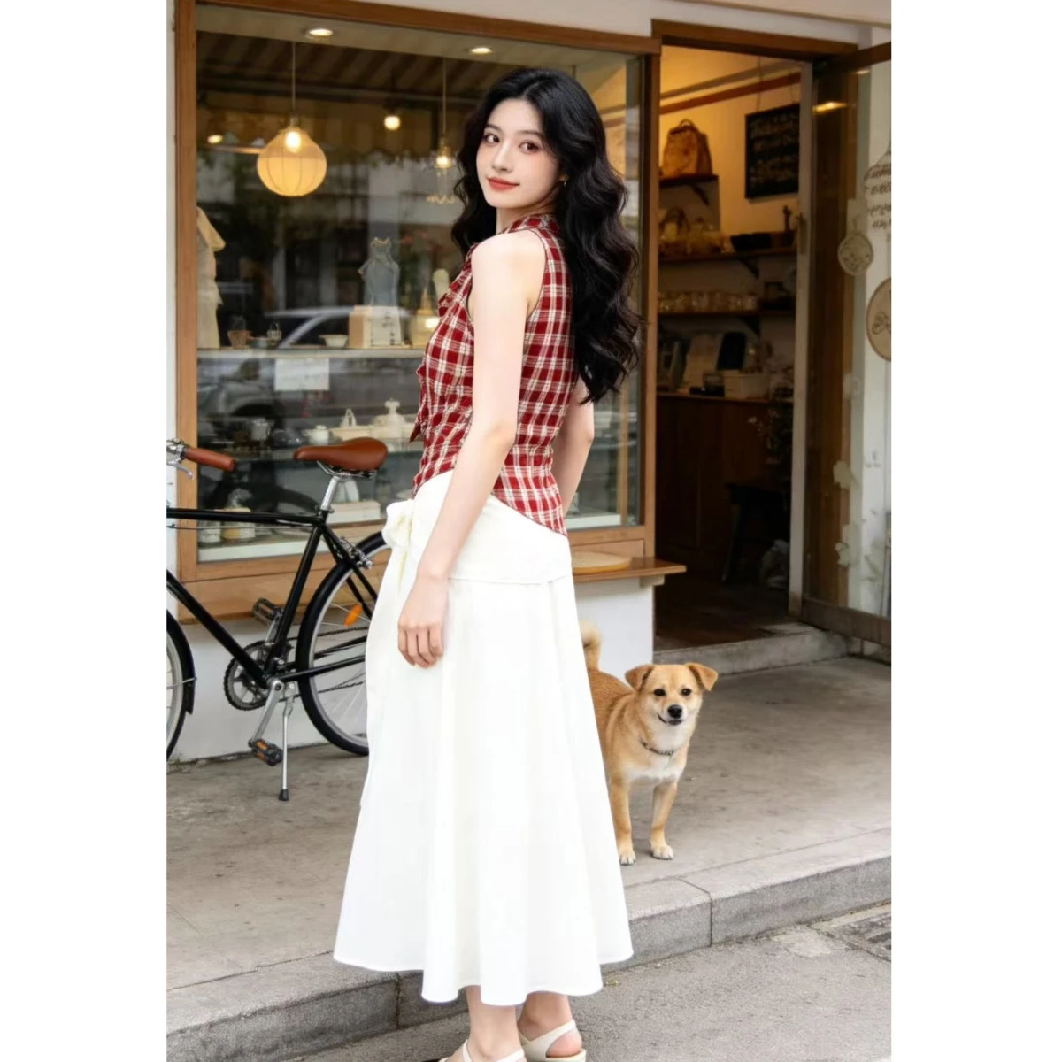 

Summer 2026 Korean Style Irregular Sleeveless Vest Slim Fit Casual Plaid Top with 3D Flower Design Fashionable Women's Top