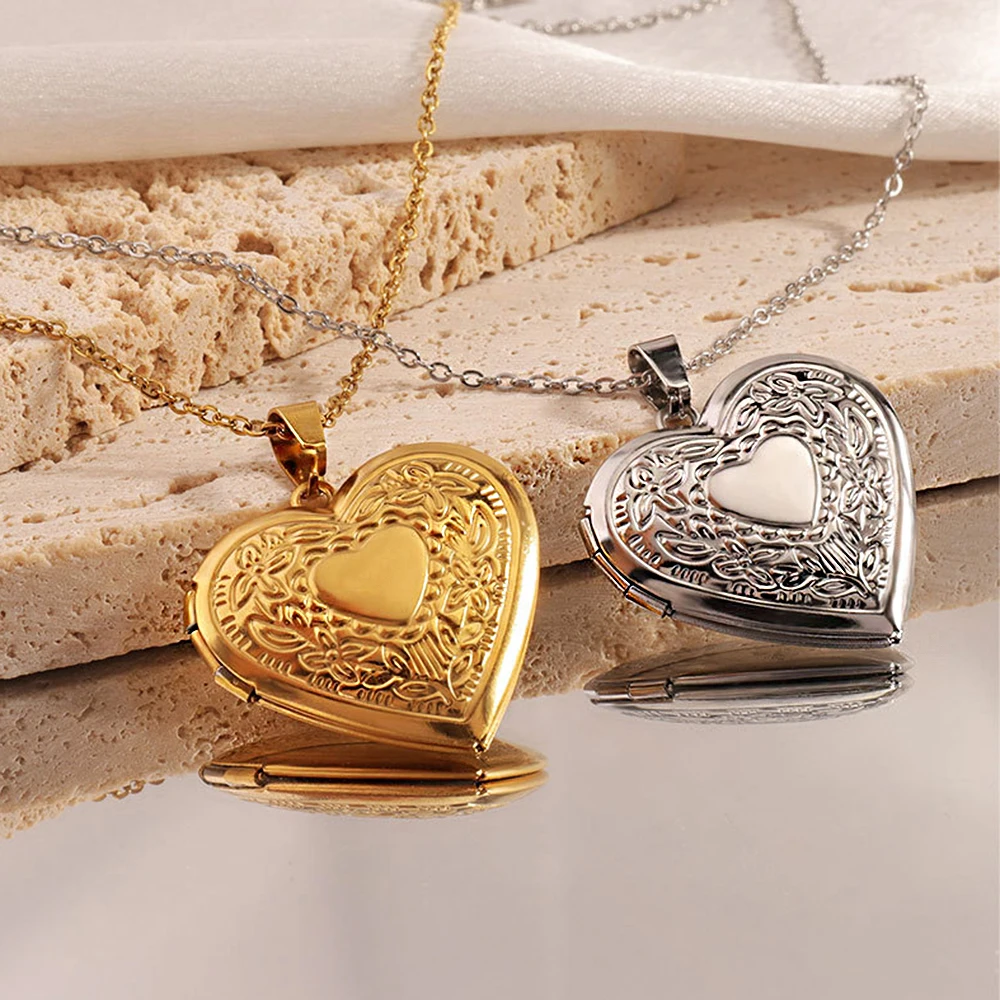 Exquisite Heart Pendants Necklace Trendy Women\'s Stainless Steel Jewelry Mens Necklace Couple DIY Photo Valentine\'s Day Gift