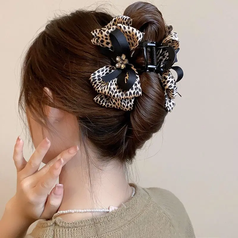 

Spring and Summer High-end Coffee Color Multi-layer Leopard Print Bow for Womenretro Temperament Hair Style Shark Clip