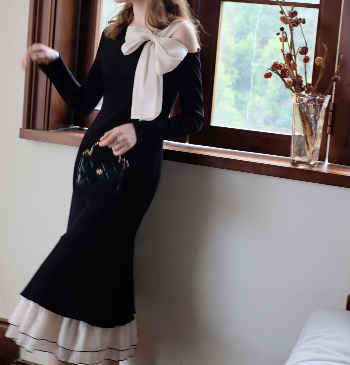 French Design, Spring and Autumn Bow Tie Waist, Slimming Fishtail Knitted Dress for Women, New Temperament Black Dress