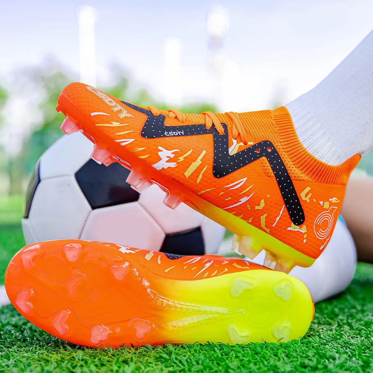 New Orange TF/FG Men's Soccer Boots Turf Anti-Slip Futsal Sneakers Women Sports Shoes Professional Football Shoes Men Trainers