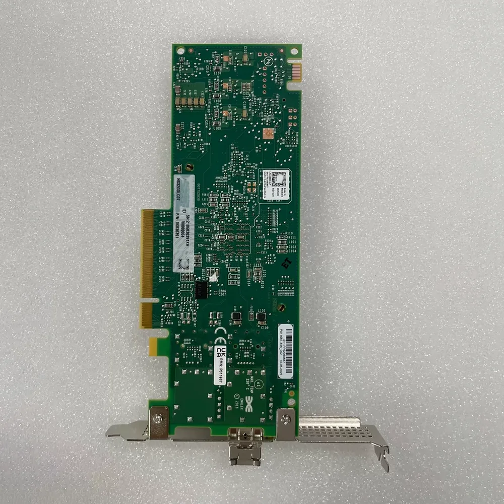 The Single-port 32Gb HBA Fibre Channel Card LPE32000-AP