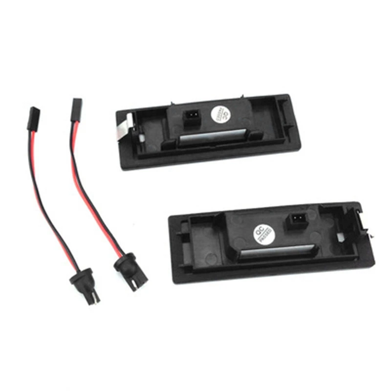 

# 651J Автомобильная светодиодная подсветка номерного знака 24-SMD Светодиодная подсветка номерного знака подходит для Alfa Romeo 147 156 159 166 (черный)