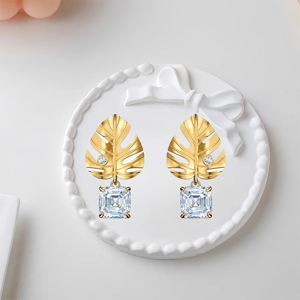 

2025 Hot Selling Brand Women's Earrings Fashionable, Simple, Luxurious Jewelry Suitable for Gifting To Friends