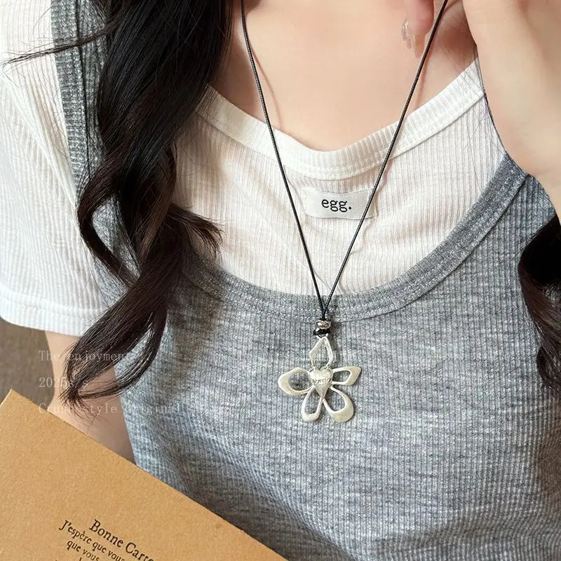Hollow flower necklace women's summer black rope drawstring adjustable accessory temperament long chain