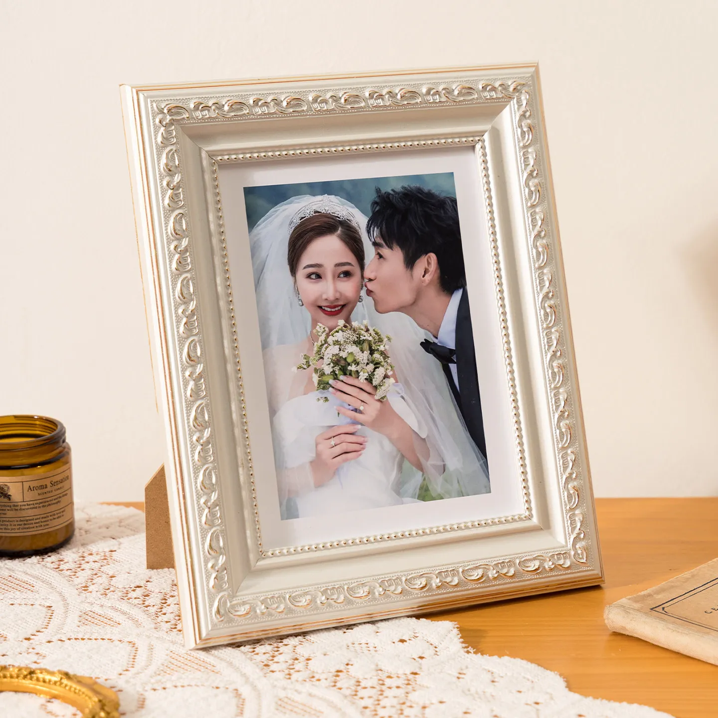 6/7/8/10 inch solid wood luxury wedding photo frame display stand. High-end family portrait and couple photo picture frame.