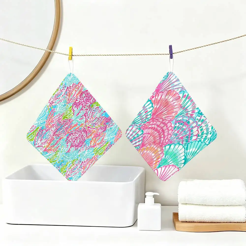 Fashion L-Lilly pulitzer Anime Polyester Cotton Hanging Kitchen Towel, Absorbent Hand Wiping Cloth for Daily Cleaning Drying