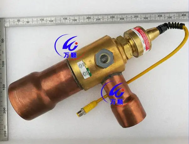 Совершенно новый электронный расширительный клапан Trane Y1214-1 X15111210280 VAL12004 12-M12