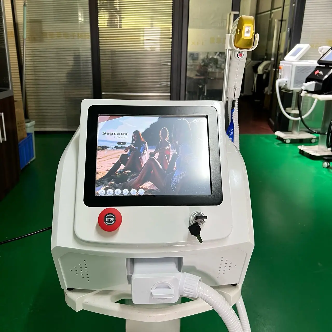 

2000W 3 Wavelength 2024 808 Diode Hair Removal Machine Professional Ce Approval Eos-Ice 755nm 808nm 1064nm Hair Remov Salon