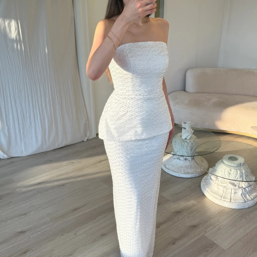 Bella Personalizowane Białe Sukienki Wieczorowe Bez Ramiączek, Bez Pleców, Z Koralikami, Bez Rękawów, Dwuczęściowy Zestaw, Sukienki na Imprezę, Sukienki Balowe do Ziemi