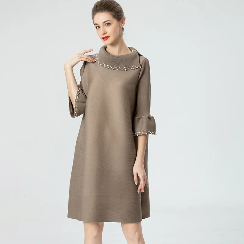 

Doll Collar vintage casual Dress 2022 spring Women's New Ladies Loose thin large size folda Flared Sleeve Miyake pleated Dress