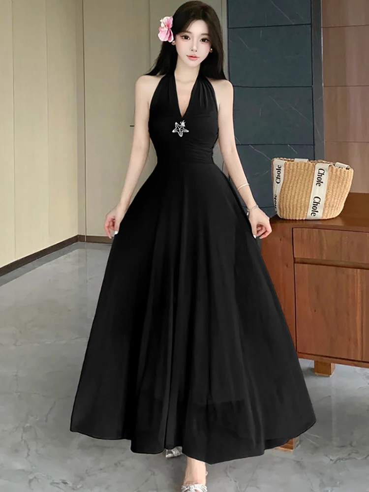 2026 White Pleated Bodycon Diamonds Neck-mounted Sexy Dress Women