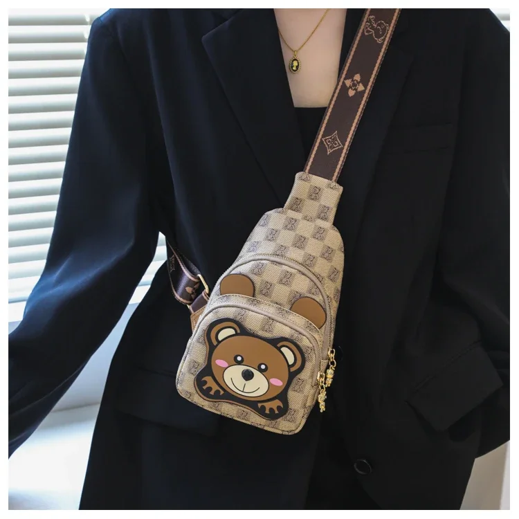 Bolsa de peito cruz de urso feminina, bolsa de ombro casual, brincalhona e fofa, desenho animado, grande capacidade, nova tendência da moda