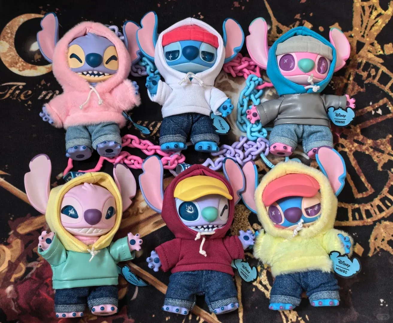 

ГОРЯЧИЙ! !Disney Stitch Gen Z Street Series слепая коробка фигурка милый стежок виниловая кукла загадочная коробка плюшевая сумка-сюрприз кулон подарочные игрушки