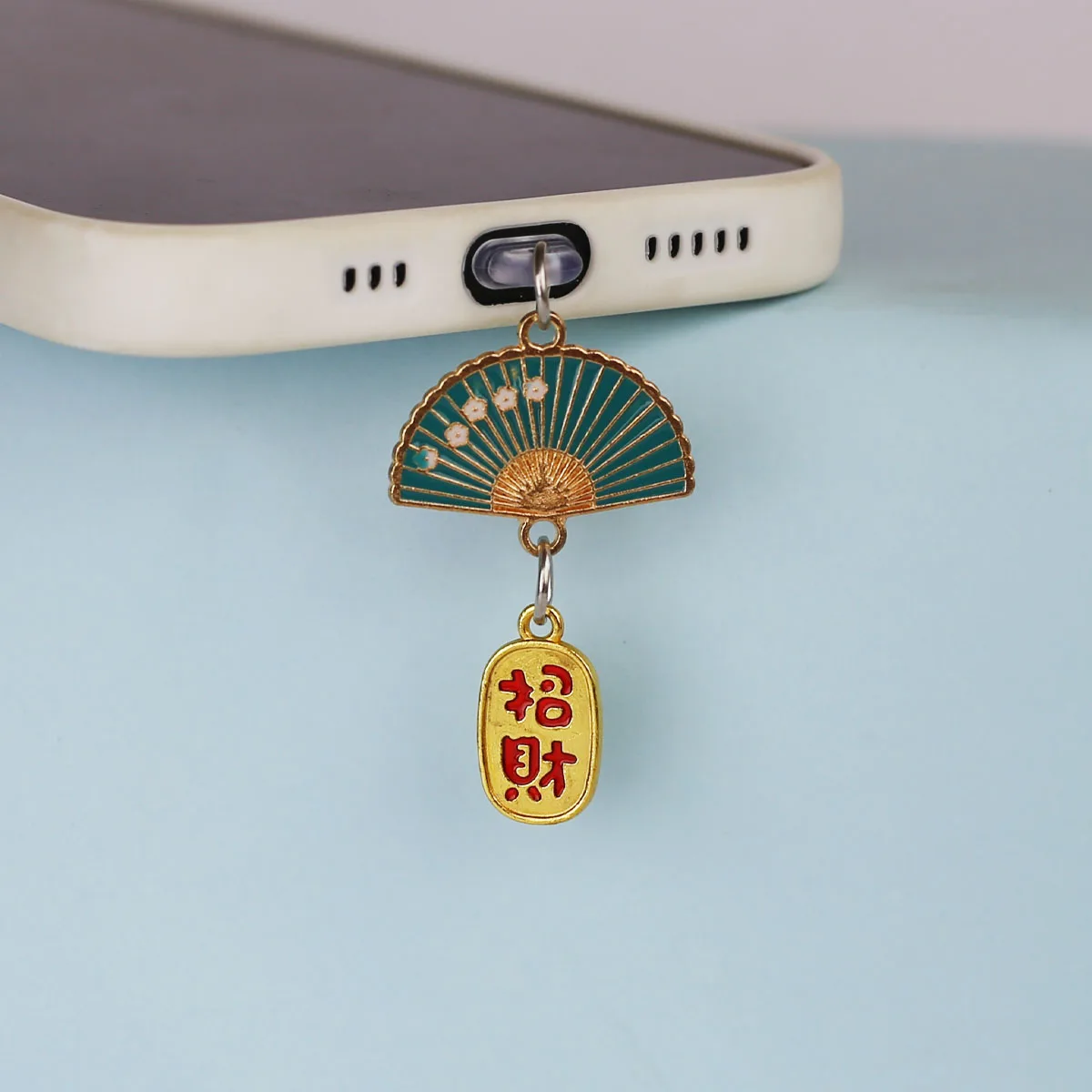 Handy-Staubschutz-Anhänger im chinesischen Stil: Ventilatoren, die Reichtum und Glück anziehen – Zubehör für iPhone und Type-C Anschlüsse, Deko-Lanyard – Detail 3