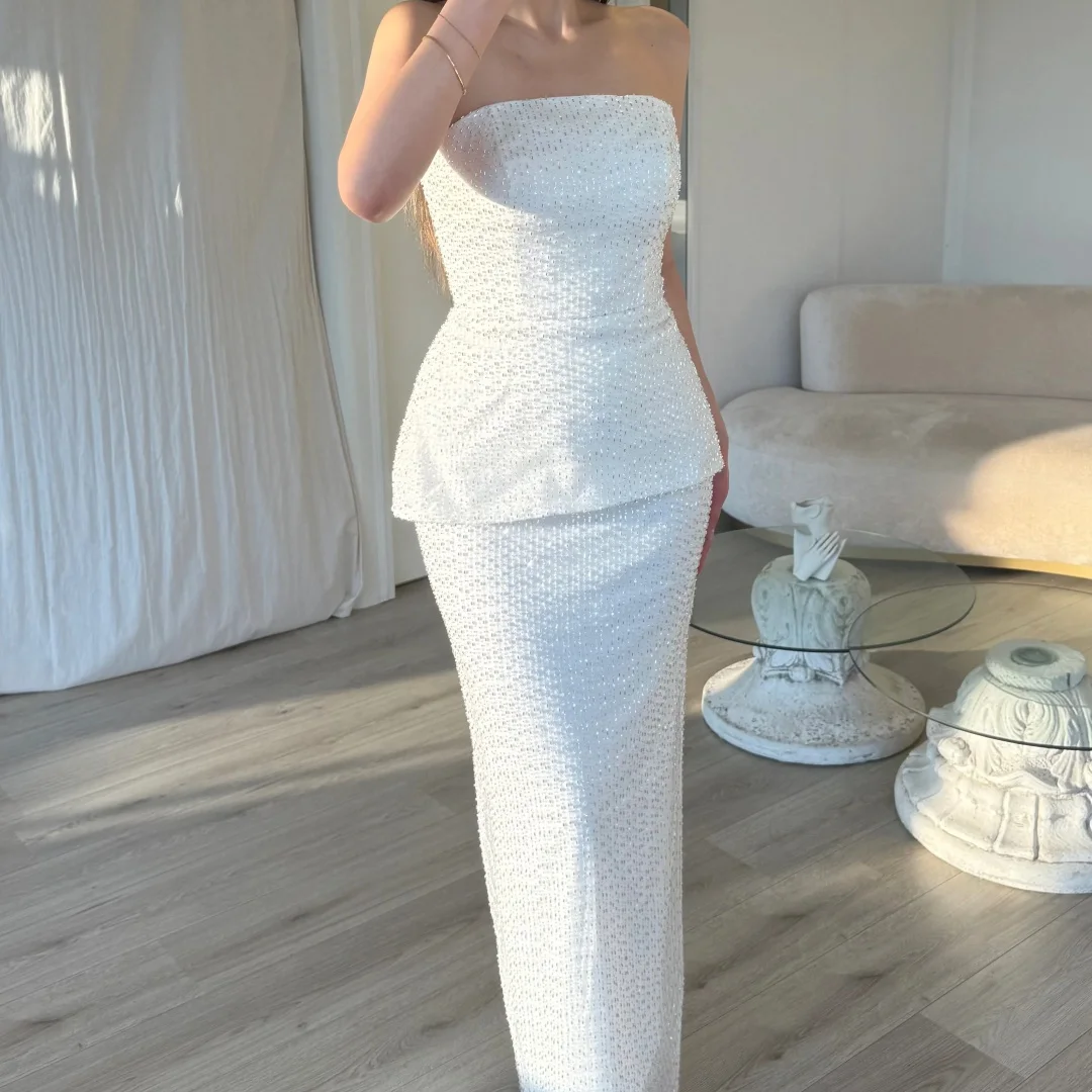 Bella Personalizowane Białe Sukienki Wieczorowe Bez Ramiączek, Bez Pleców, Z Koralikami, Bez Rękawów, Dwuczęściowy Zestaw, Sukienki na Imprezę, Sukienki Balowe do Ziemi