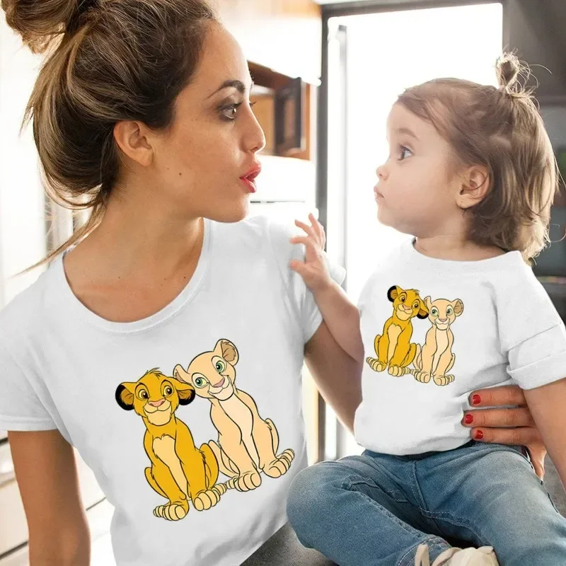 Disney Family Matching Clothes Lion King Cute Simba Print Family Look T shirt Mommy and Me T-shirts Mother and Kids Clothes