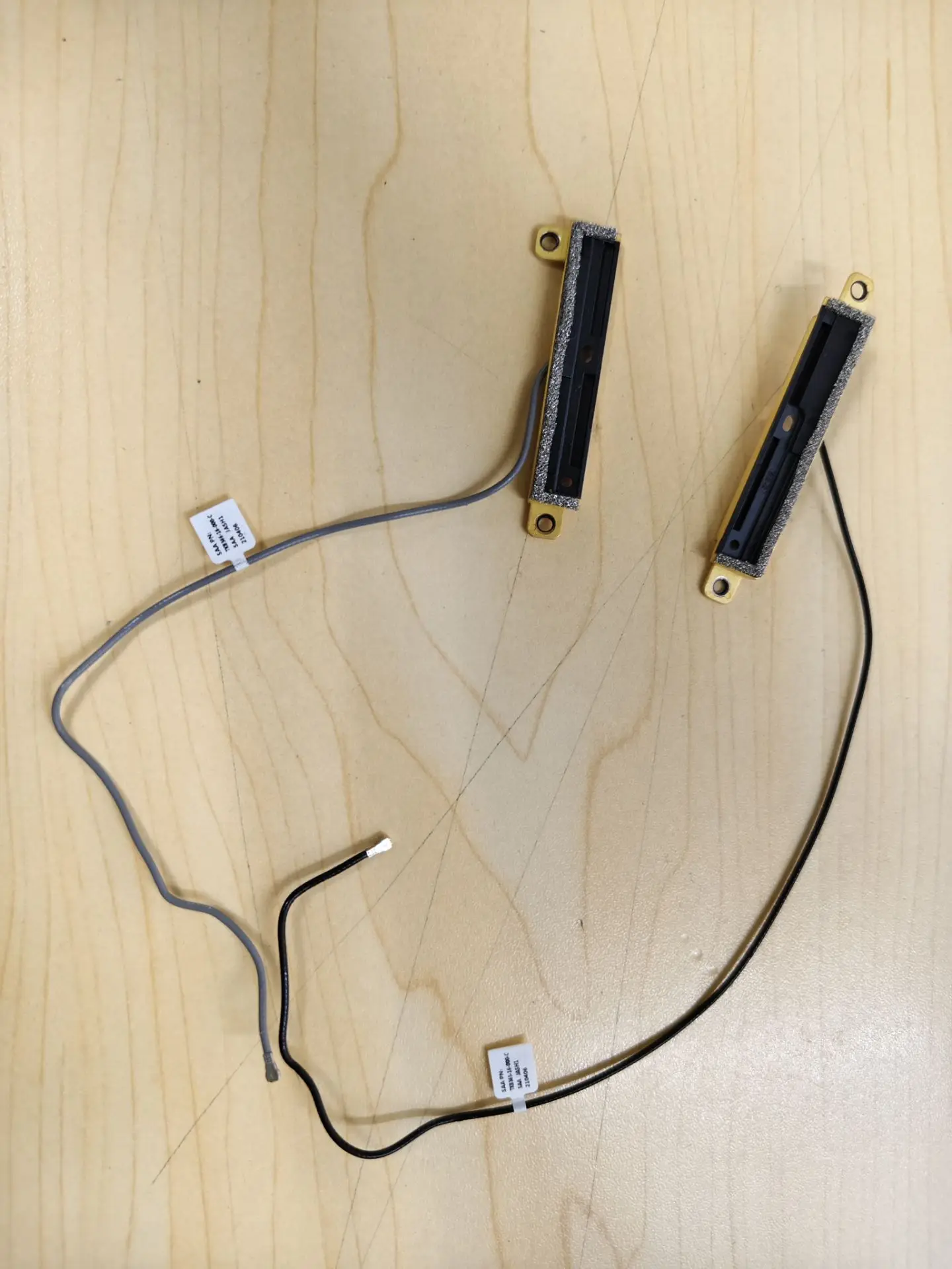 

Used FOR LENOVO Thinkpad X1 Nano Gen1 WLAN ANTENNNA 5A30V25096 5A30V25097