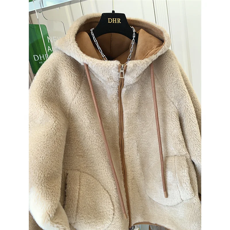 

Мужская утепленная кожаная куртка с капюшоном и мехом, свободного кроя, для осени и зимы, из полиэстера, с длинными рукавами, в стиле Cleanfit