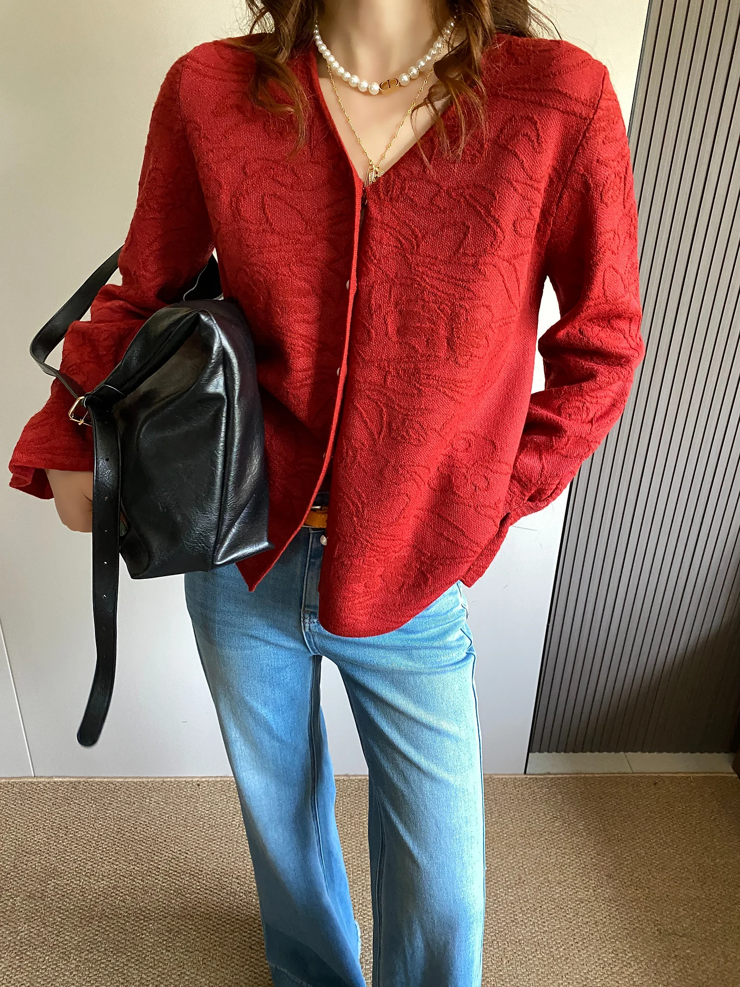 

Ретро-вязаный кардиган с V-образным вырезом, женский свободный свитер-жакет, новинка ранней весны, мягкая ткань, длинный рукав