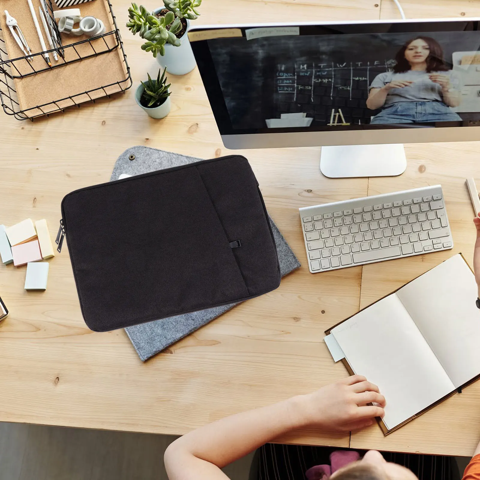 

1Pcs Laptop Sleeve Waterproof Durable Portable Lightweight Travel Business Laptop Handbag Organizer Case Fashion Computer Bag