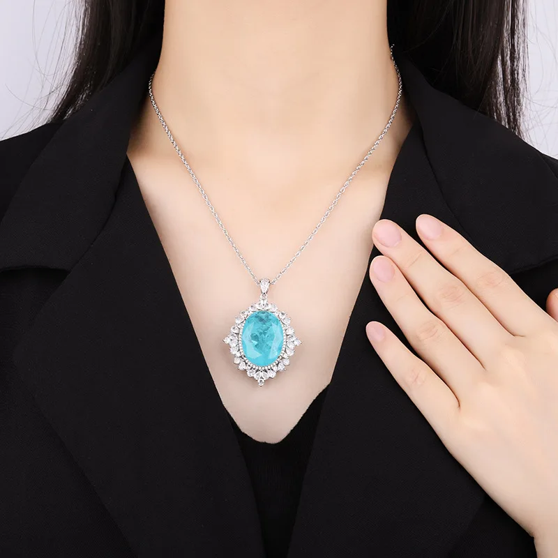 Jewelry Gold Plated European and American Style Colored Gems Dignified Pendant Necklace Big Denier Shape 18*25