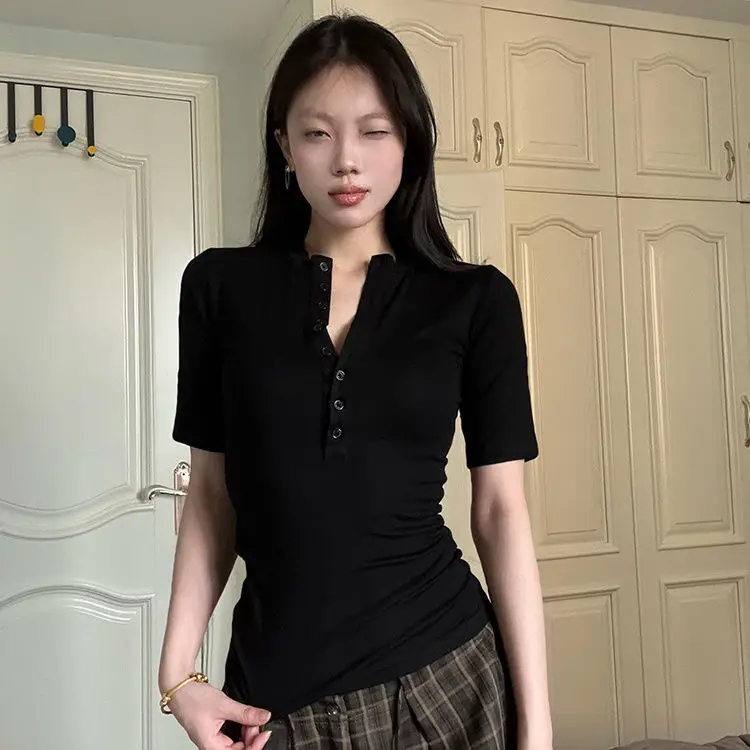 

Black Slim Shoulder T-Shirt Women's Summer V-Neck American Buttons V Neck Girl Thin Medium Sleeve Top Y2k Korean Commuter Tee