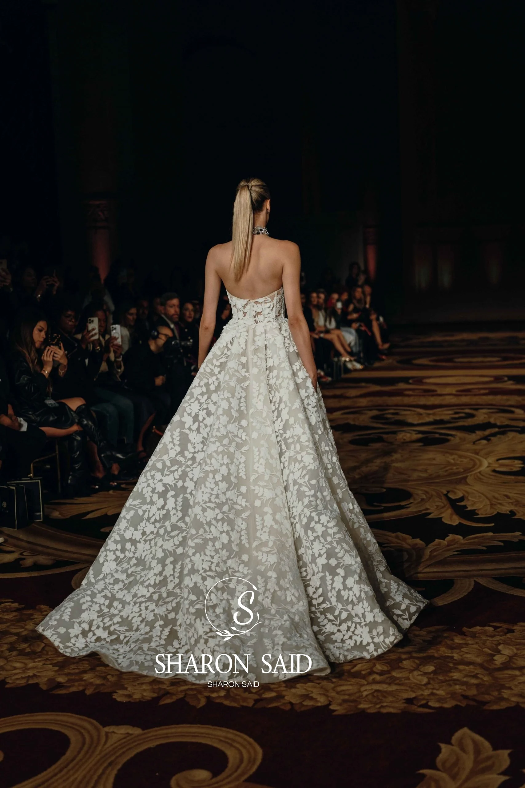 Sharon Said Romantische Hoge Split Sweetheart Off White Tule Trouwjurk 2025, A-lijn Sweep Trein Bruidsjurken SW140 Aangepaste