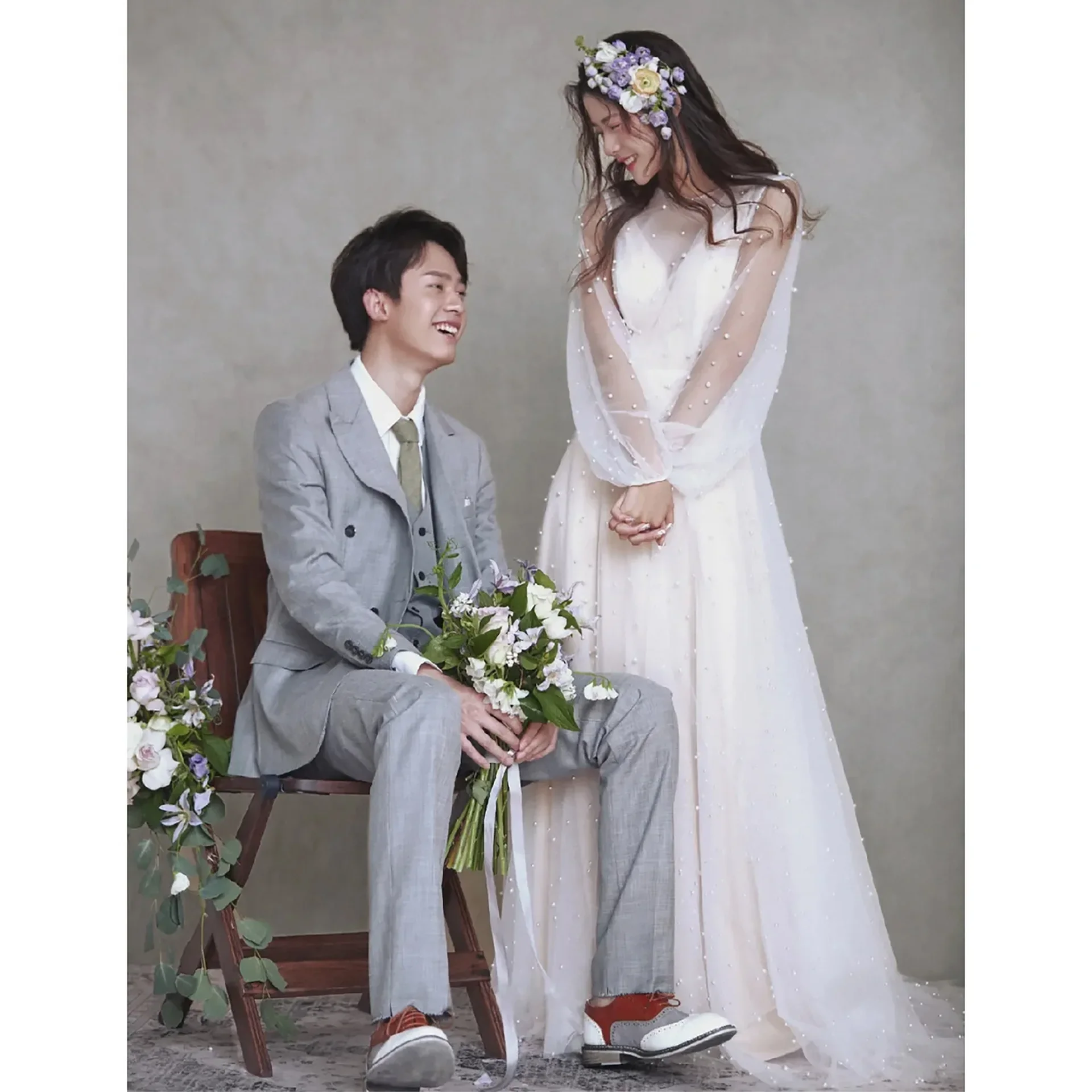 White O-Neck Light Wedding Dresses Korean Simple Long Sleeve Pearl Decoration Bride Photo Shoot Dress Chiffon Trailing Dresses