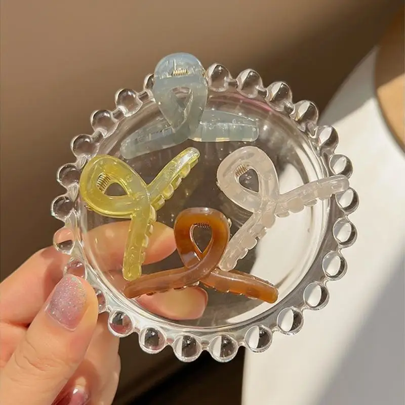 Clip à cheveux gelé