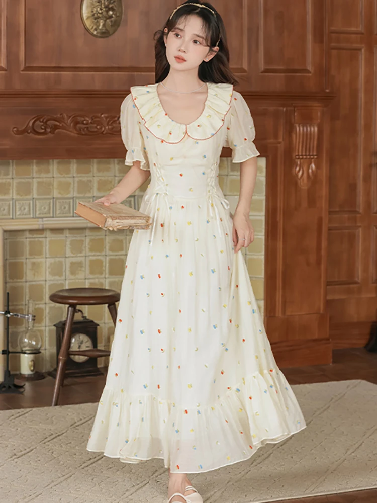 فستان صيفي مطرز بالزهور وأكمام منتفخة مكشكش وياقة الدمية فستان نسائي بوهو أنيق فاخر 2025 فستان سهرة كوري ضيق