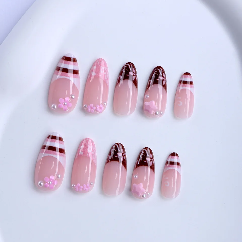 24 piezas uñas postizas dulces de primavera con flores rosas, estrellas y perlas, estilo francés almendra 3
