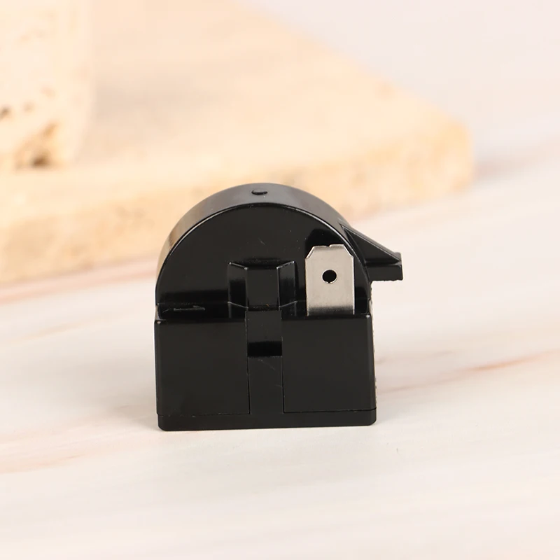 1 قطعة QP2-4.7 PTC بدال بداية التشغيل 1 دبوس الثلاجة الفريزر ضاغط بدال بداية التشغيل 6750C-0005P الثلاجة الزائد حامي