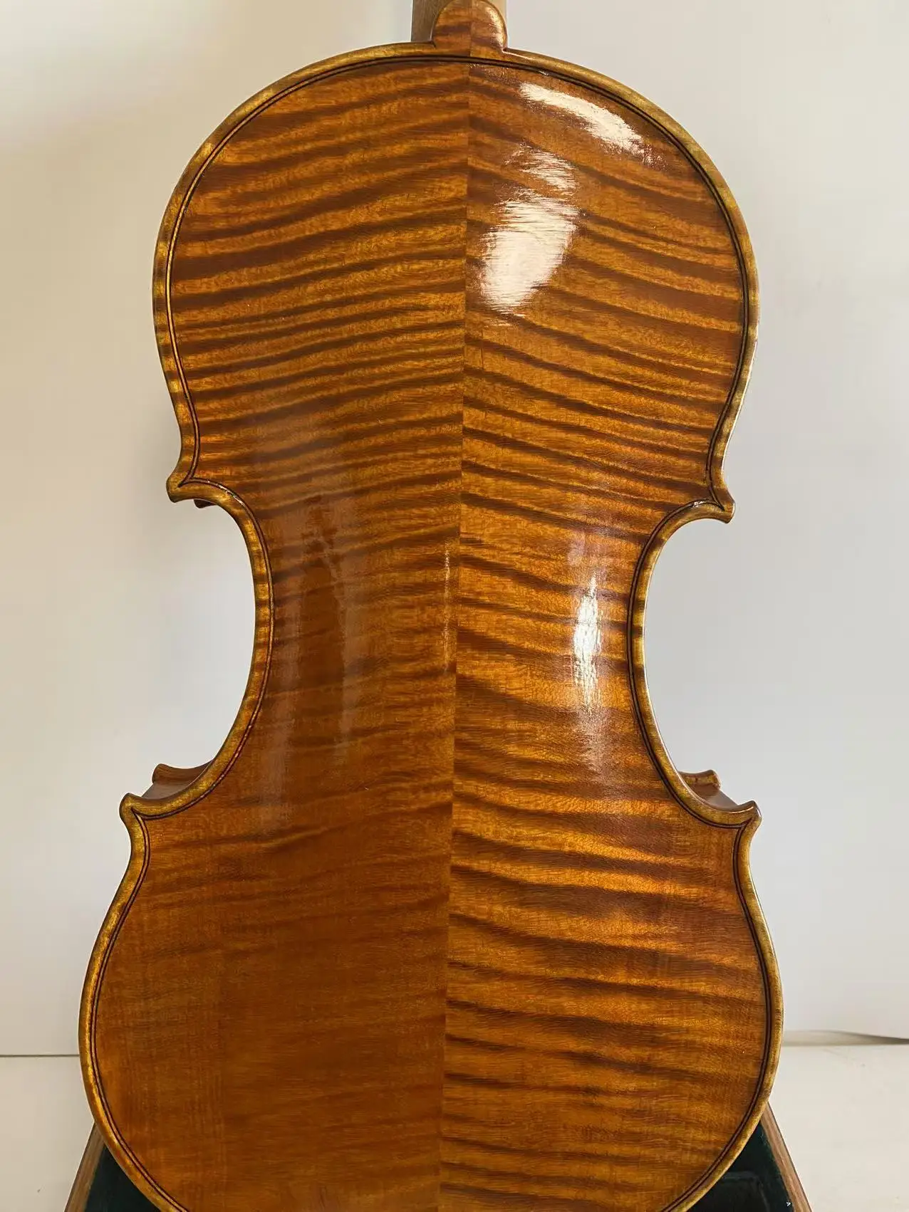 4/4 violin Amati model European flamed maple back spruce top hand made No 8