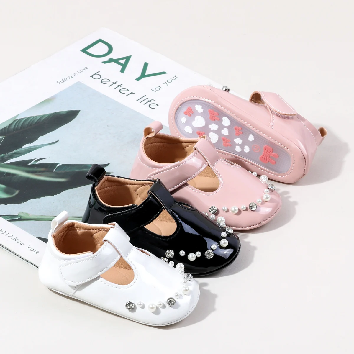 Spring and Autumn Style Pearl and Crystal Design Baby Learning Walkers 0-1 Years Old Girls' Soft-soled Indoor Princess Shoes