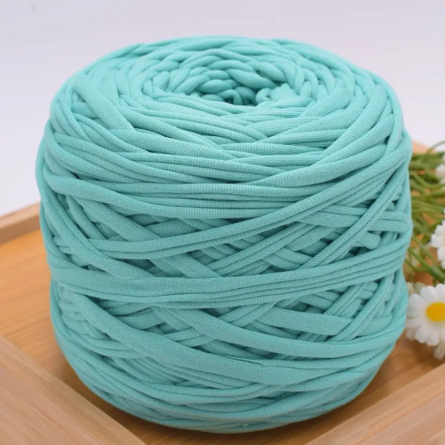 300g Polyester-Stoffgarn für DIY-Bastelarbeiten und Heimprojekte