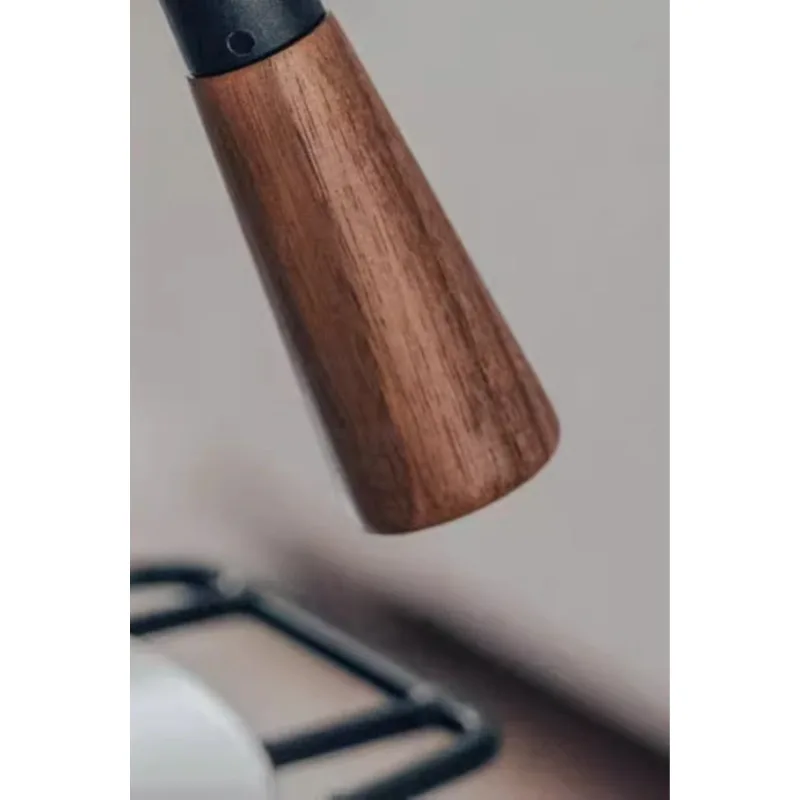 

Новейшая эспрессо-машина 9barista поставляется с ручкой из орехового дерева с разными спецификациями.